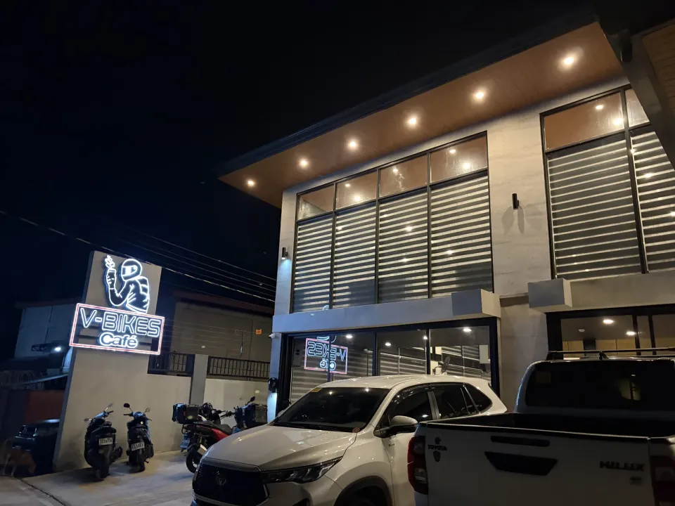 Photo 3 of V Bikes Motors & Cafe