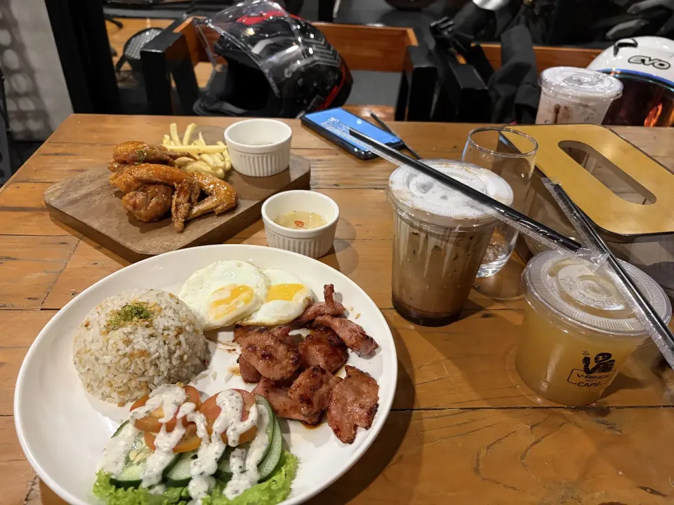 Photo 5 of V Bikes Motors & Cafe